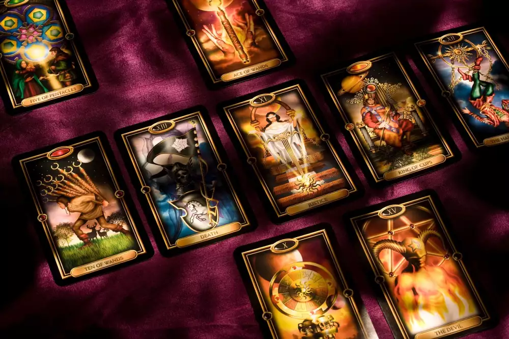 Tarot